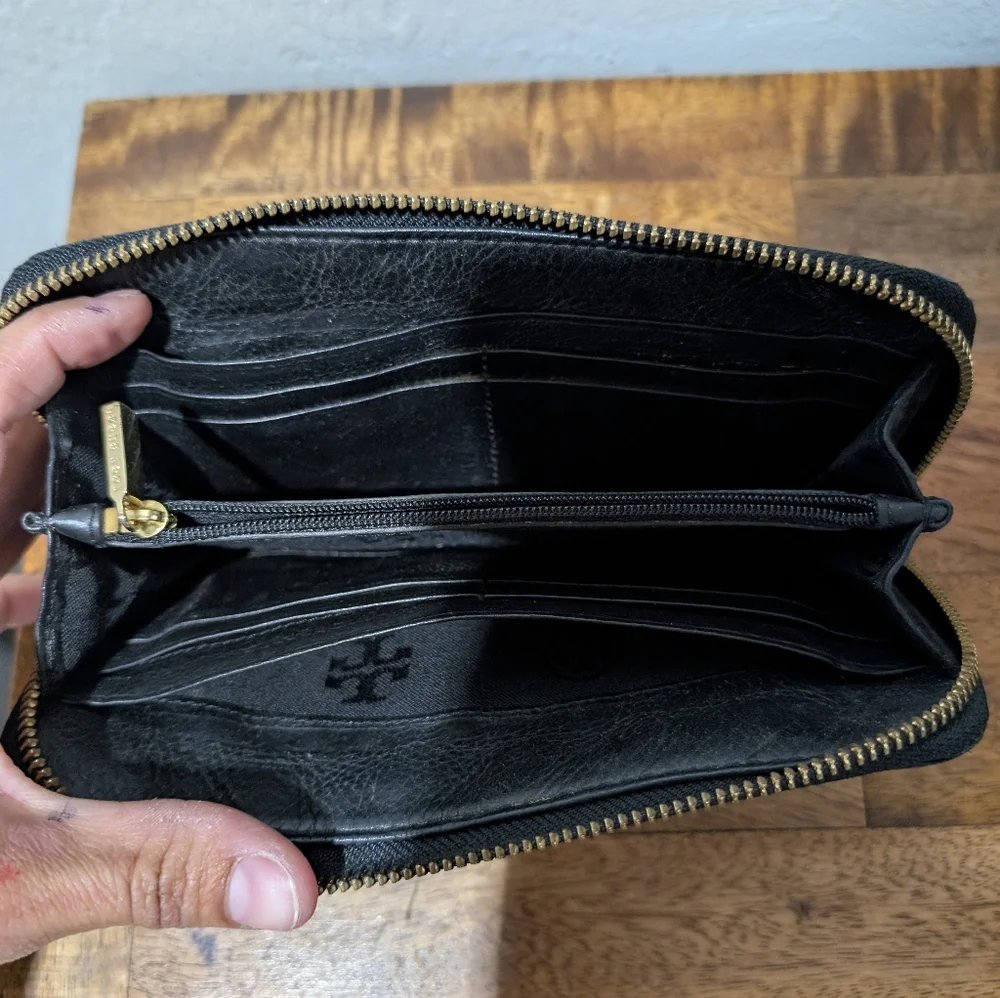 RARE Tory Burch rare black leather with‎ gold logos & studs wallet